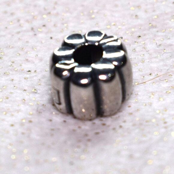 Pandora Sterling Silver Flower Charm Spacer Classic Floral Bead - Picture 3 of 6